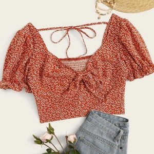 🌈Brand New! Floral Tie Front Crop Top